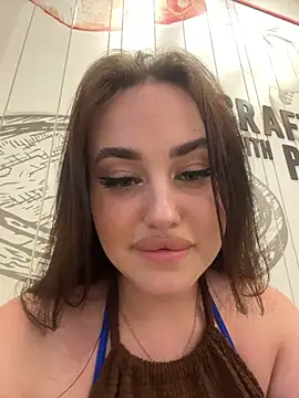 KiraSunshine's Live XXX Chat