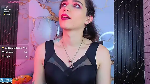 MaeveKuro 라이브 XXX 채팅