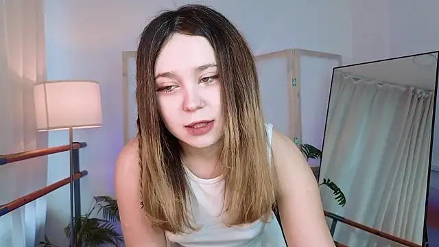 Онлайн чат XXX Lina_Glow