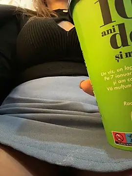 CrazyTori élő XXX-chatje