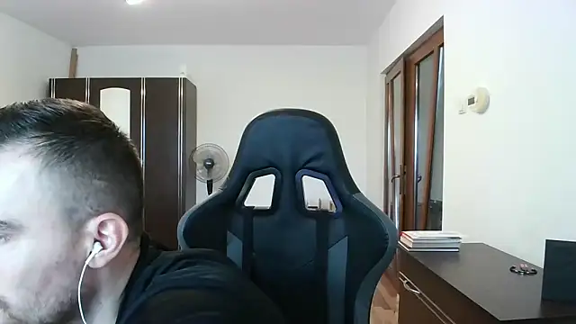 mu5clemania2 Adlı Modelin Web Kamerası Şovu