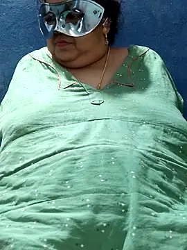 tamilthanushri's Live XXX Chat