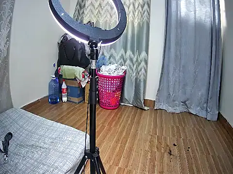 happy_sonia: απευθείας συνομιλία ΧΧΧ