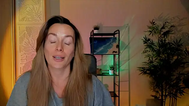 RebeccaMartinez's Live XXX Chat