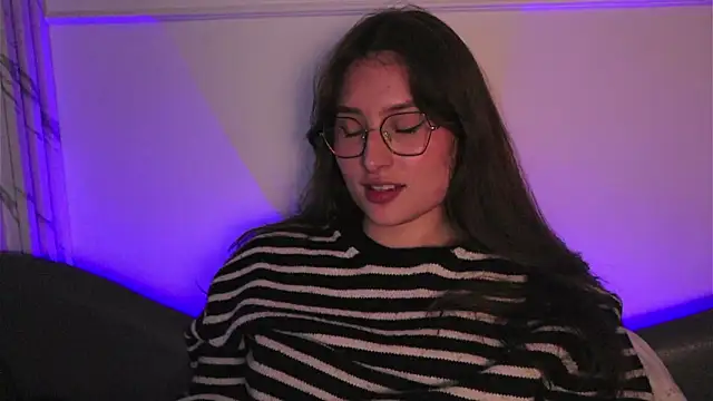 Daisha_Riley Adlı Modelin Web Kamerası Şovu