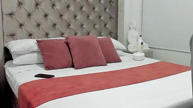 RedNDizzyn Live XXX chat