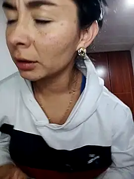 Lunabex_ 即時 XXX 聊天