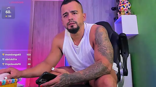 riky_11 Live XXX-Chat