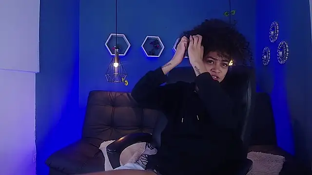 Aurora_ath: онлайн-секс-чат