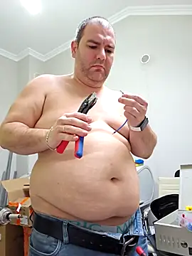 Andrew1900529's Live XXX Chat