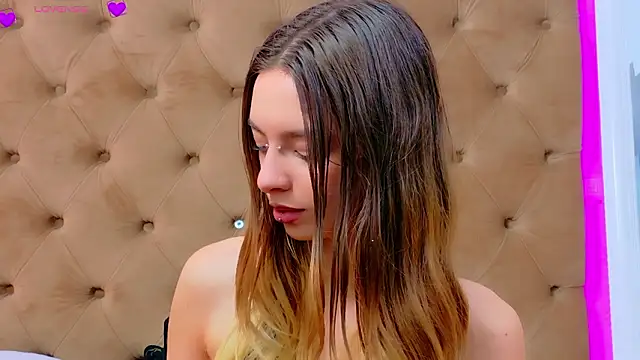 CoraVex Chat XXX live