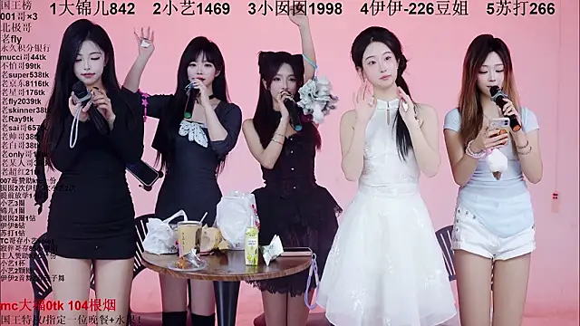 1X-one live XXX chat