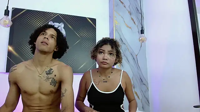 XXX chat uživo modela candyandking19