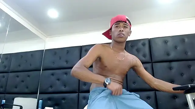 دردشة TonnyMarck الجنسية المباشرة