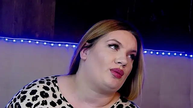 MelanieBrownn 网络视讯表演