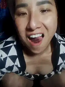 Belinda-686's Live XXX Chat