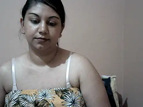 bellachow10's Live XXX Chat