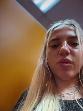 pinkstar_ Adlı Modelin Canlı XXX Sohbeti