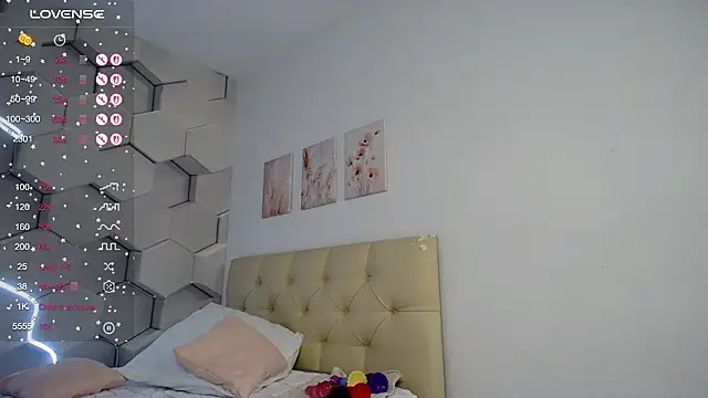 aliicemeowのライブXXXチャット