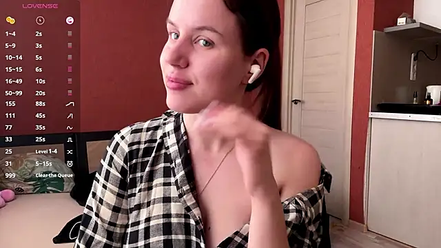 SanoraVillnave Adlı Modelin Canlı XXX Sohbeti