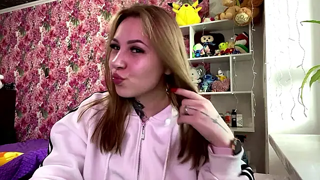 TraciBallena: онлайн-секс-чат