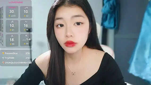 Živý XXX chat -yaya-777