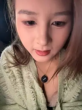 yuki_june Adlı Modelin Canlı XXX Sohbeti