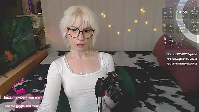 _Moonlight_t élő XXX-chatje