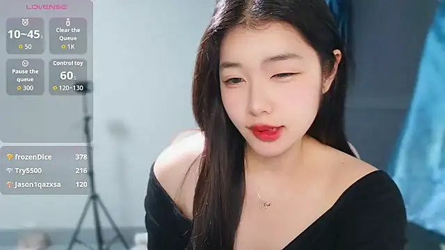 XXX chat uživo modela -yaya-777