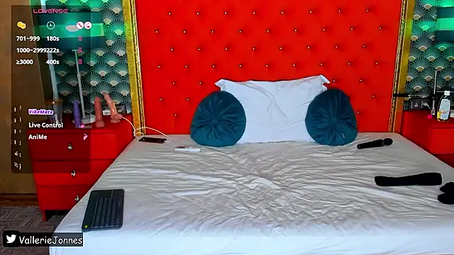 VallerieJones Chat XXX in diretta