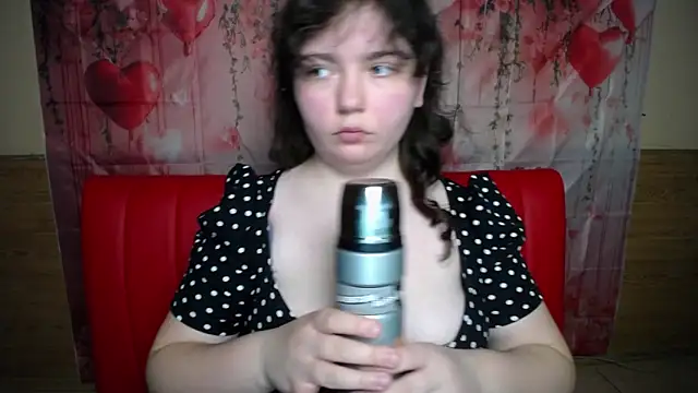 NeonilaLisova Chat XXX in diretta