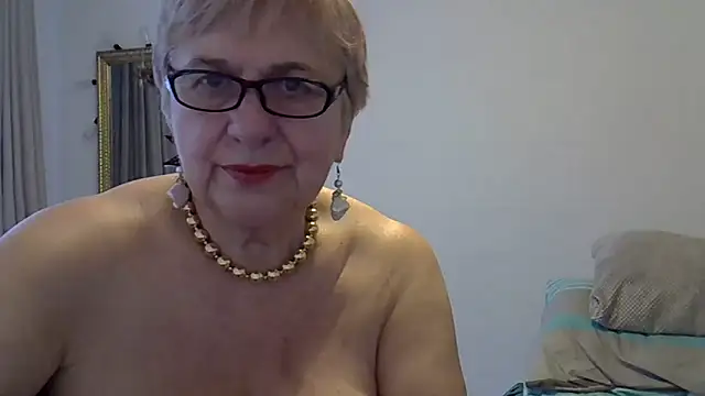 Онлайн чат XXX SweetCherry27