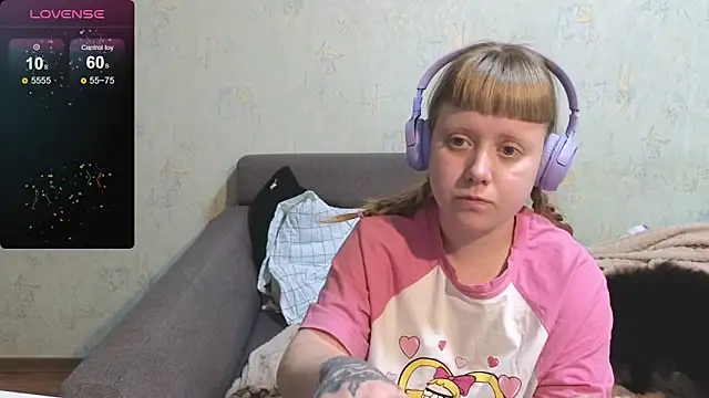 June_shy0のライブXXXチャット