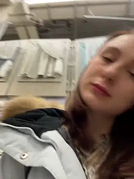 Онлайн чат XXX Dina_Tease