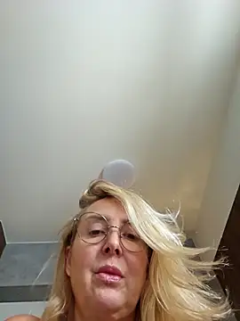 MariaRichi_ Live XXX Chat