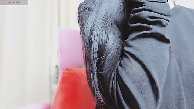 Miu-999's Live XXX Chat