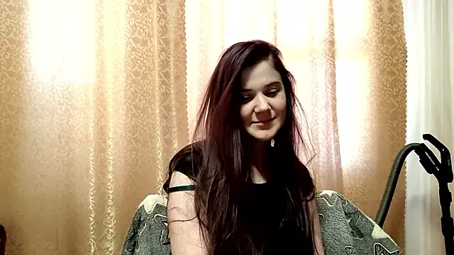 DominicaMullins Adlı Modelin Canlı XXX Sohbeti