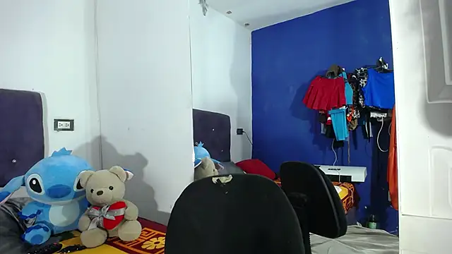 Squirter_pussybomb Chat XXX live