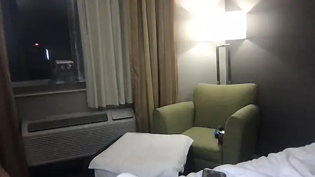 TiffaneyLove 现场XXX聊天