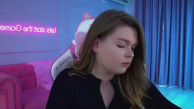 CrystalLyons 现场XXX聊天