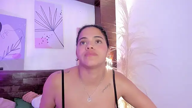 ATENA_JB Adlı Modelin Canlı XXX Sohbeti