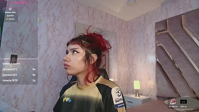 Chatroom XXX en direct de redd_pandaa