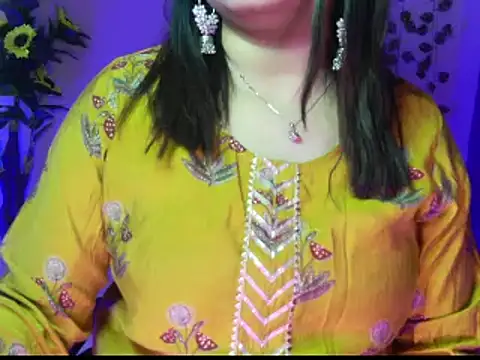 Chat XXX en directo de Saira_Hotty