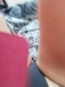 Myrelyhot 现场XXX聊天