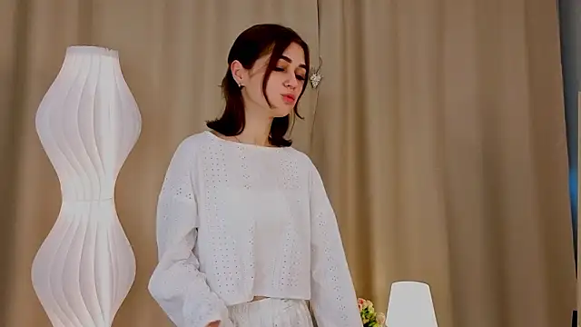 Chatroom XXX en direct de HaIinaDifabio