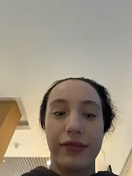 MiaTee 现场XXX聊天