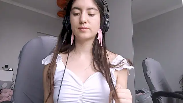 Онлайн чат XXX DeneenMcfate