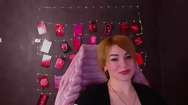 CuttieEmma 现场XXX聊天