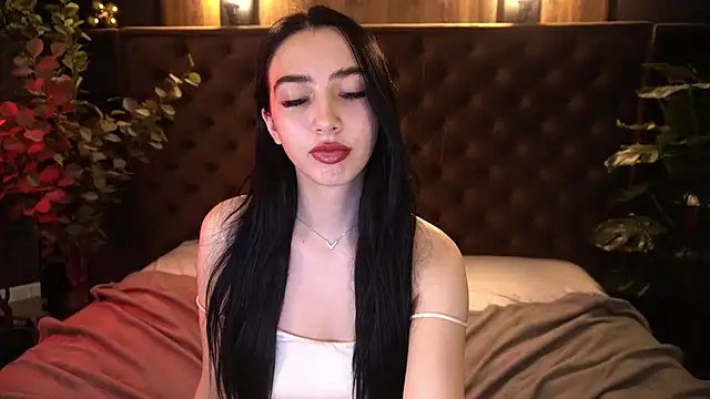 WildKittenX_のウェブカメラショー