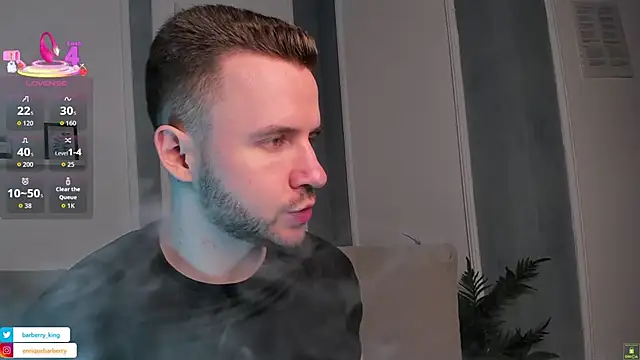 EnriqueBarberry: διαδικτυακό σόου στην κάμερα